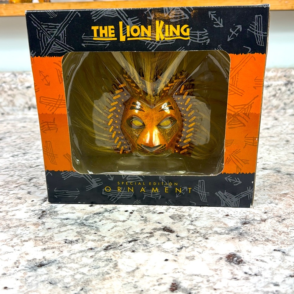 Disney The Lion King Broadway Musical Special Edition Simba Mask Ornament. New